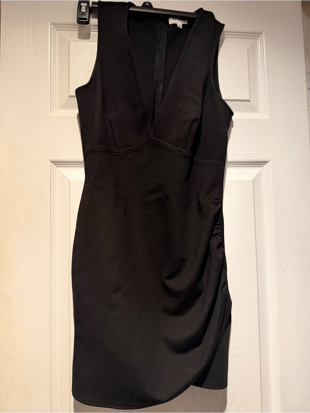 superdown Black Sleeveless V-Neck Mini Dress